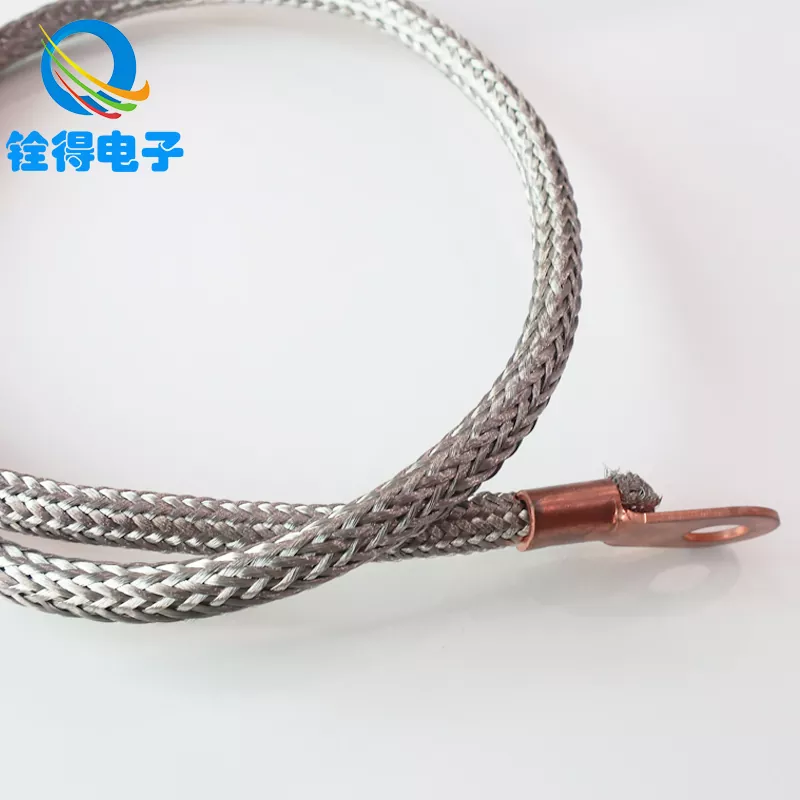 アース線とは何か、また電気の安全性と性能にとってアース線が不可欠である理由